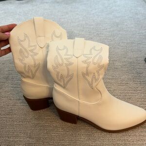 Erocalli Cowgirl Ankle Boot Cowboy boot